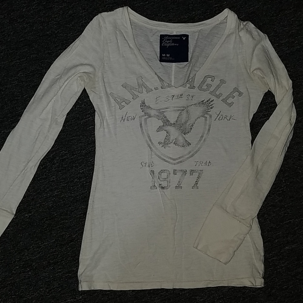 American Eagle long sleeve shirt. Size medium. EUC